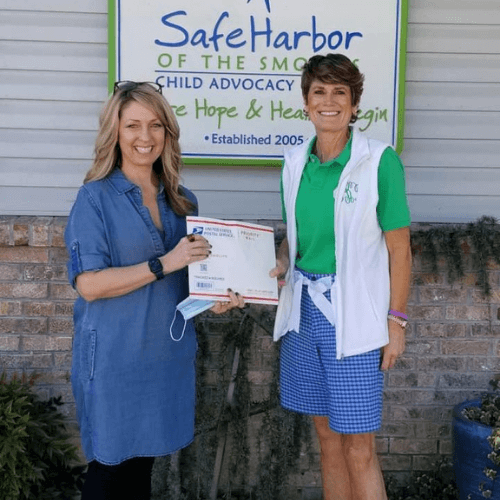 Jaclyn Kile 100+ Sevierville Women That Care Leadership Team